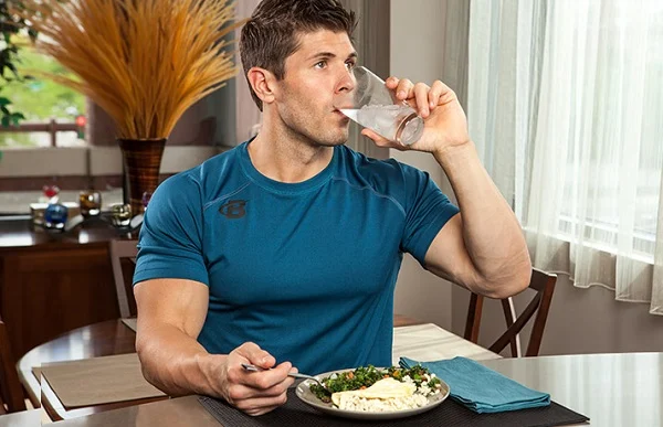 Myth #7: Drink Water Right Before You Eat